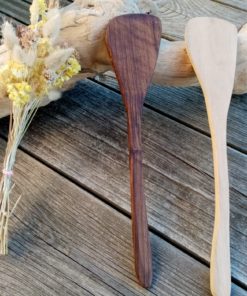spatule en bois pour la cuisine