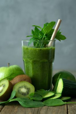 smoothie vert fruits et légumes 